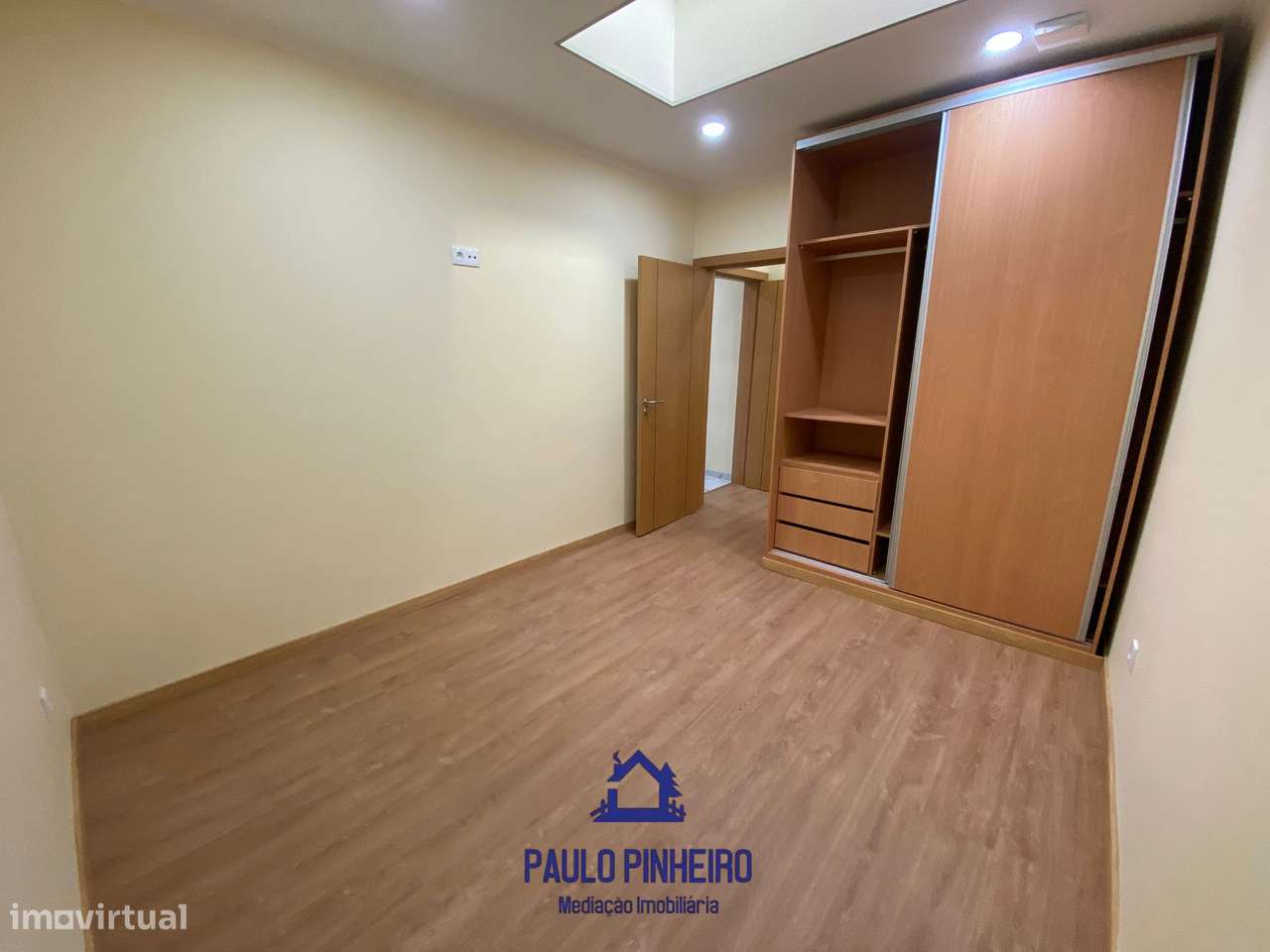Moradia T4+1 Totalmente Renovada – Campanhã-11