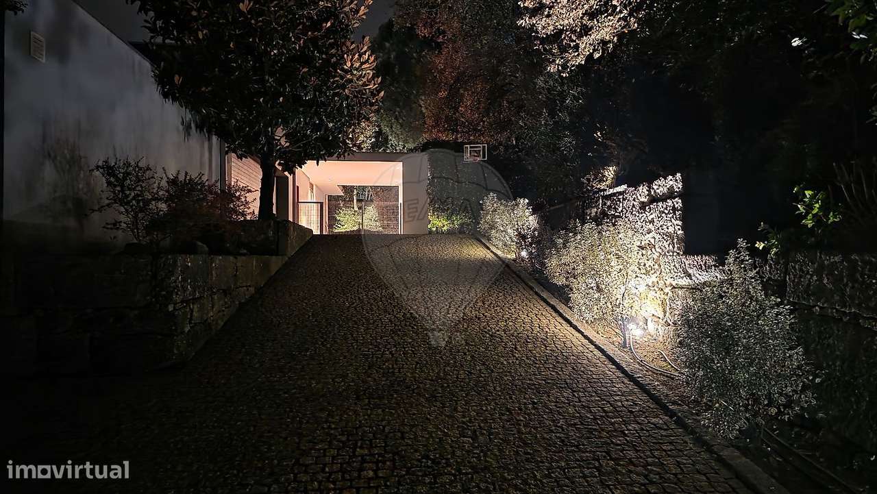 Moradia T4 para venda-11