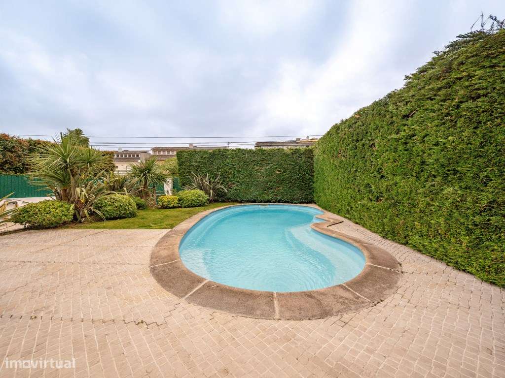 Moradia T4 | São João do Estoril - Grande imagem: 4/27