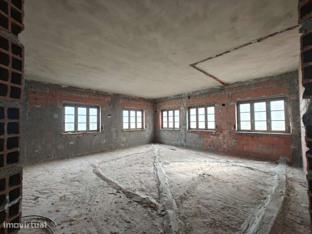 Edifício com possibilidade para apartamentos bem perto da costa em ... - Grande imagem: 5/17