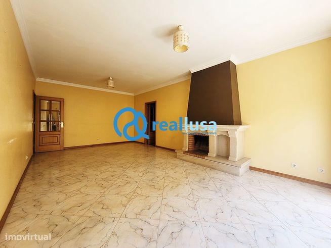 Apartamento T1 c/ garagem Águas Santas Maia-2