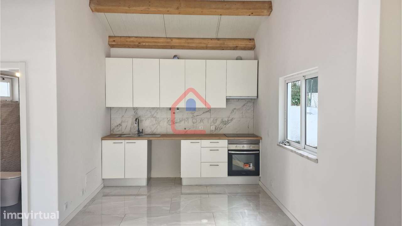Moradia Isolada T3 em Sesimbra-4