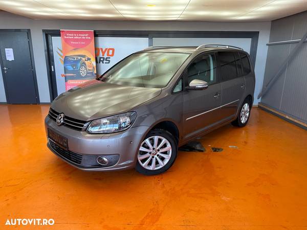 Volkswagen Touran 2.0 TDI DPF BlueMotion Technology DSG Highline - 1