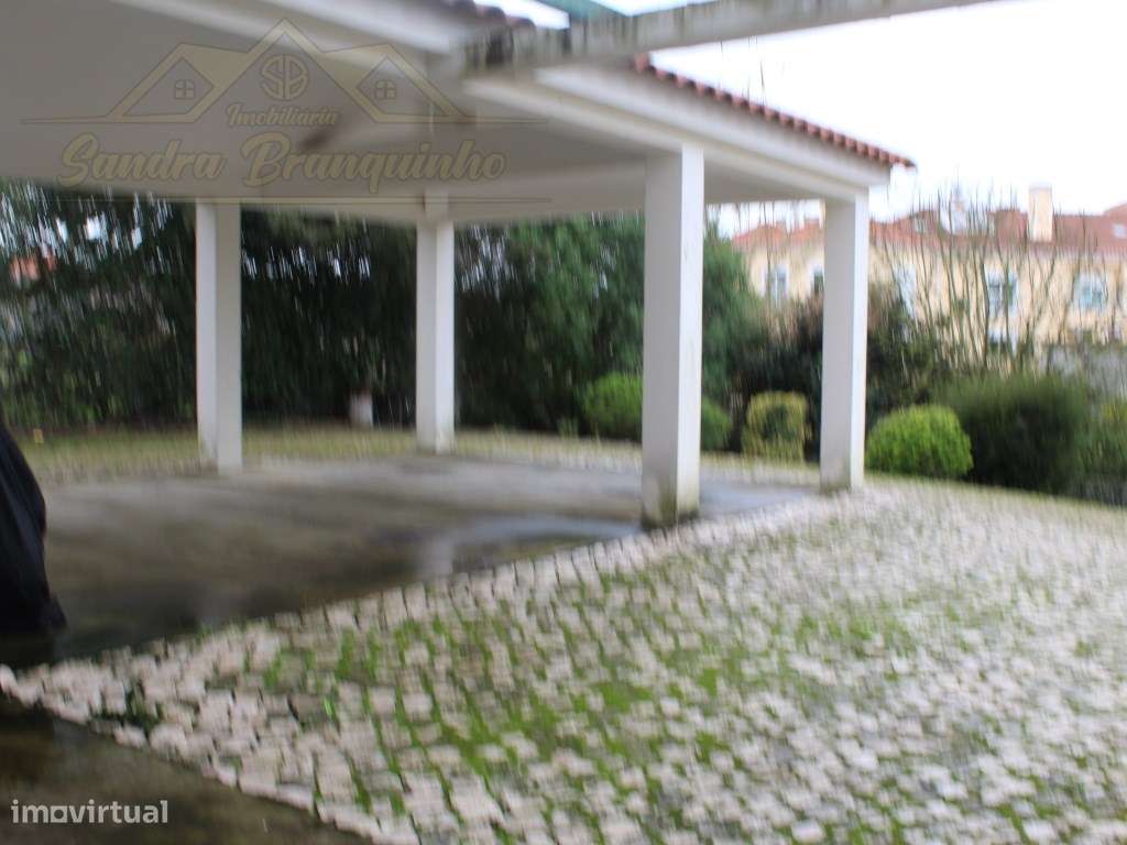 Apartamento T2 com garagem a 10min da praia-38