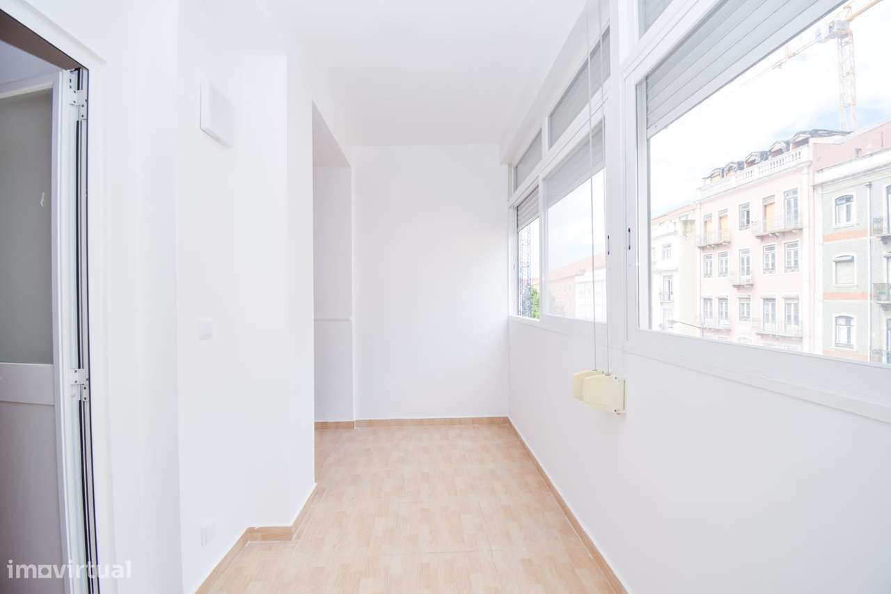 Apartamento T2 à venda em Lisboa-7