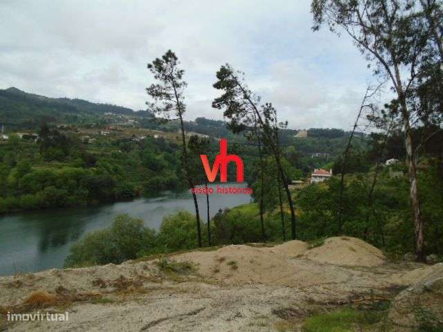 Quinta Magnifica Em Amarante Com Frente Rio e Possibilidade de Ancorad-1