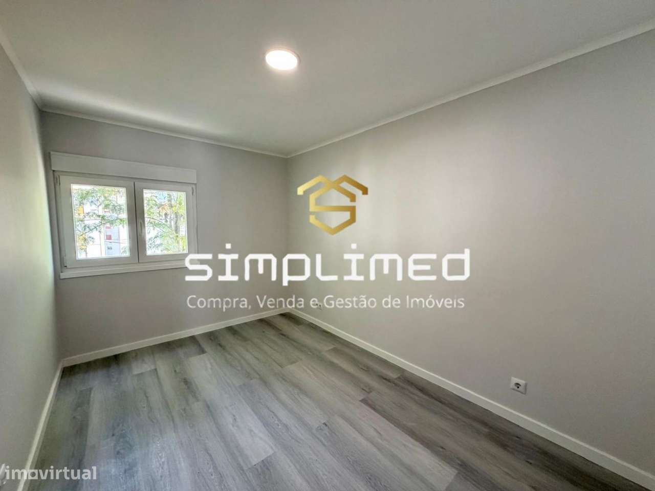 Apartamento T3 localizado no Laranjeiro-10