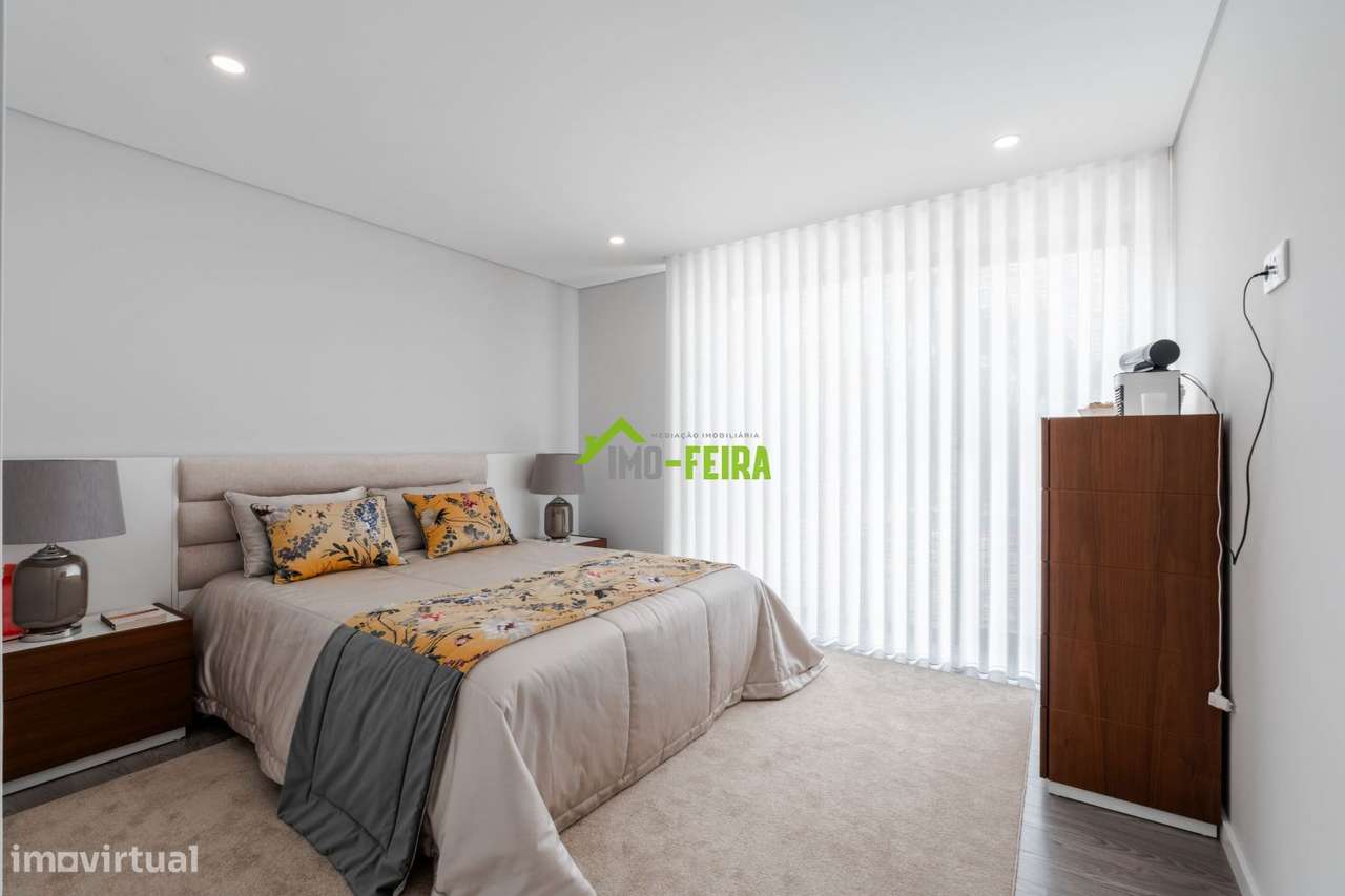 MORADIA LUXO COM PISCINA-22