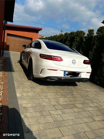 Mercedes-Benz Klasa E 300 Coupe 9G-TRONIC - 9