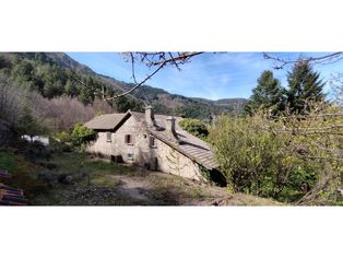 Moradia na Serra da Estrela, Manteigas ,com anexos e terr...