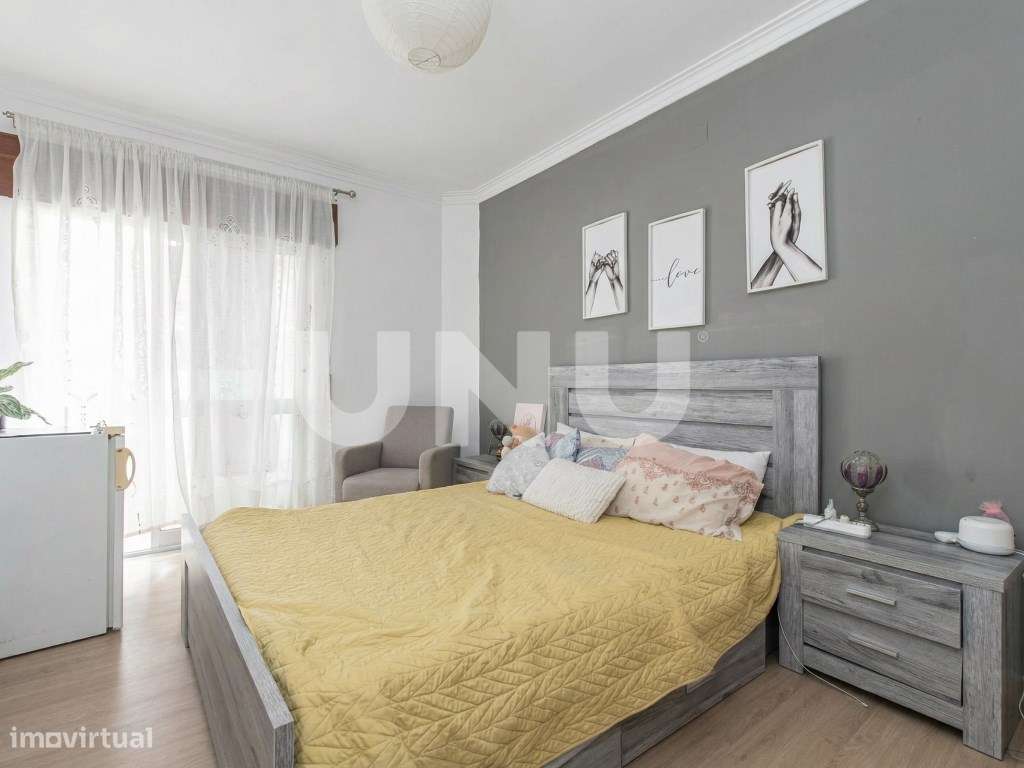 Apartamento T3 no Carregado, com parqueamento!-12