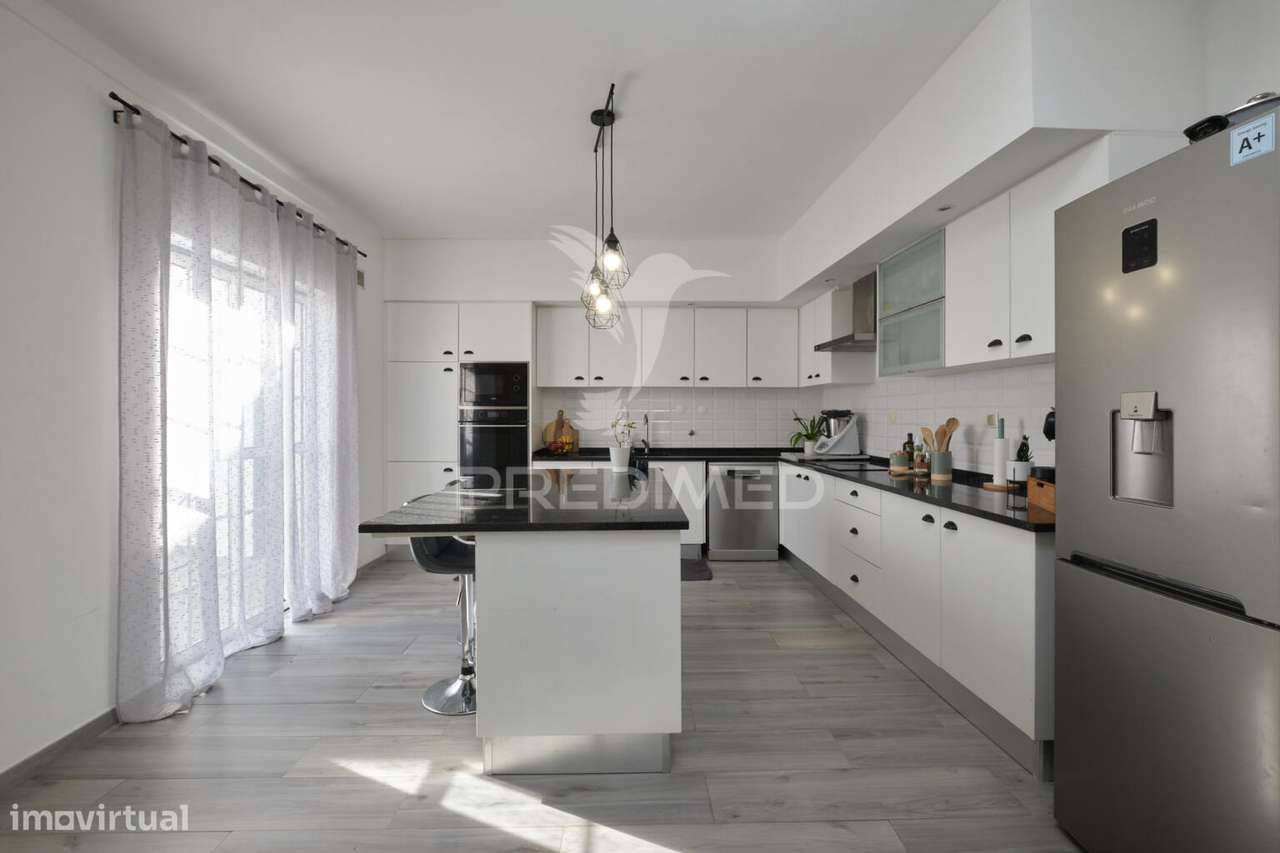 Moradia T4+Sótão aproveitado, garagem e quintal - Grande imagem: 5/40