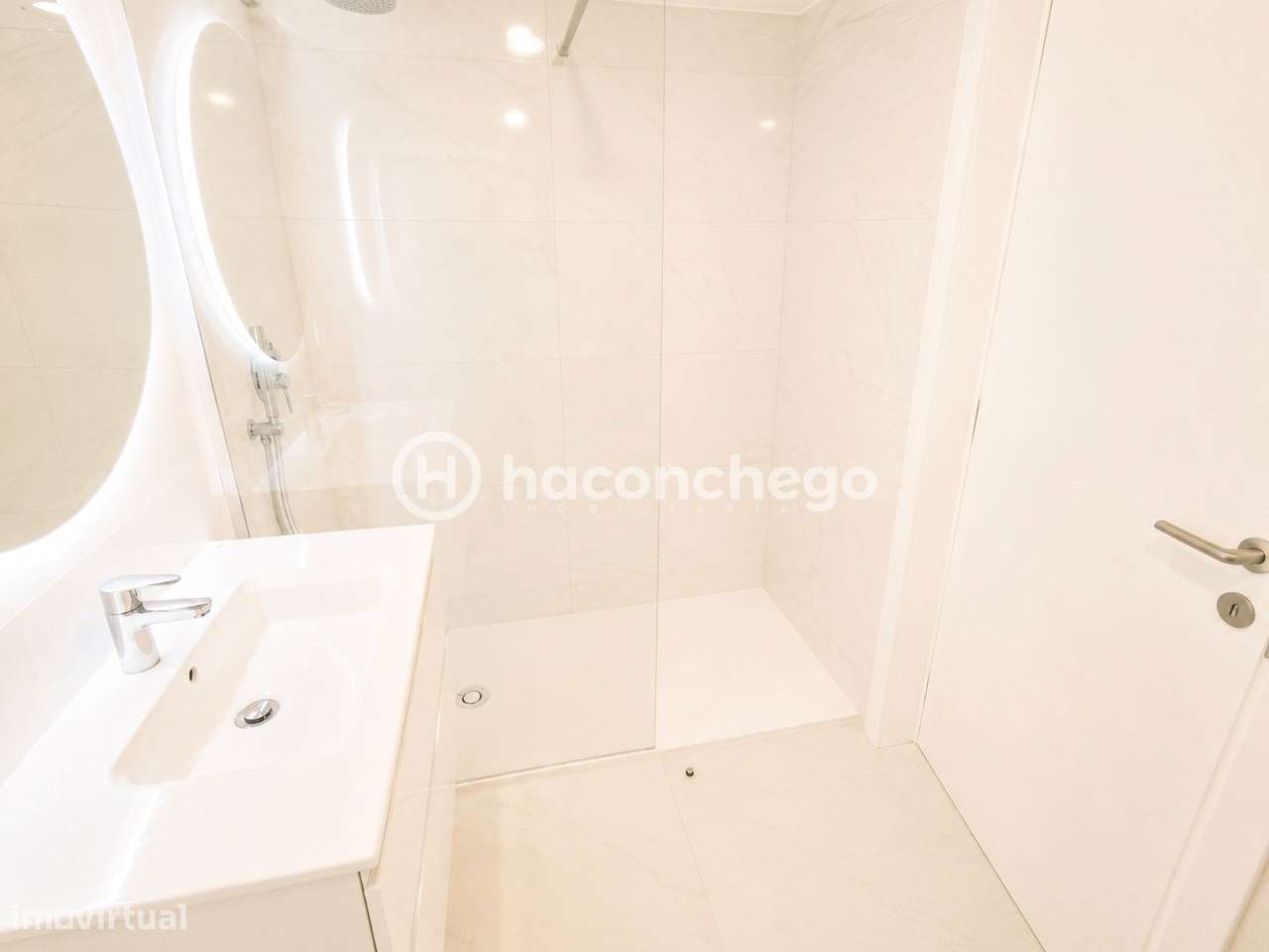 Apartamento T4 duplex com garagem e equipado Arcozelo Barcelos-17