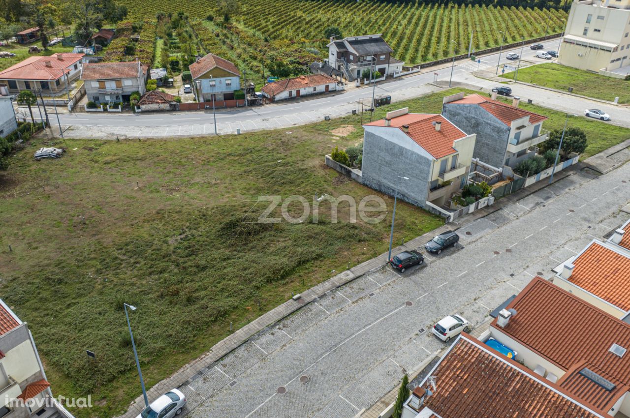 3 Lotes de Terreno para const. de Moradias - Aldeamento Nova Caíde