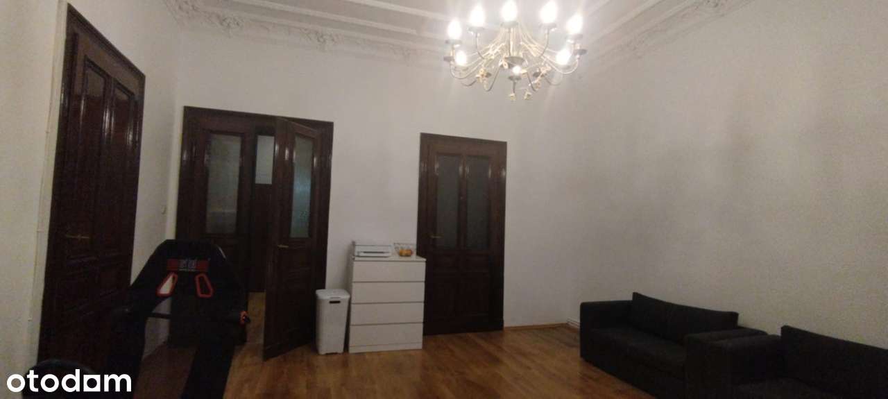 przestronny pokój 35m  w przepięknej odrestaurowanej kamienicy - Pełny obrazek: 4/11