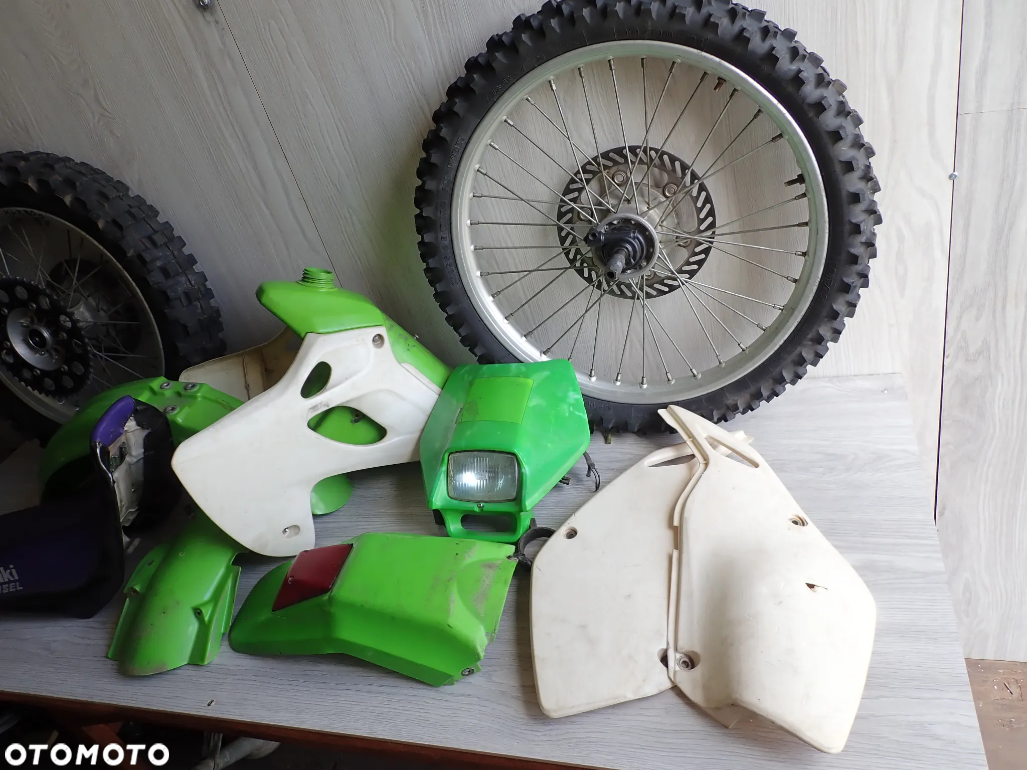 Bak Błotnik Osłony Owiewki Reflektor Lampa Koło Przód Tył Czasza Koło Przód Tył Siedzenie Zbiornik Paliwa Kawasaki KLX 300 R 250 - 3