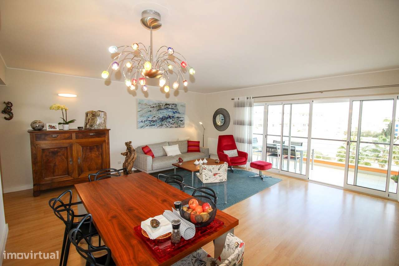 APARTAMENTO T2 NO ULTIMO ANDAR PARA VENDA NA MARINA DE LAGOS - Grande imagem: 4/27