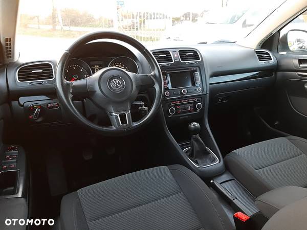 Volkswagen Golf 1.6 TDI DPF Highline - 13