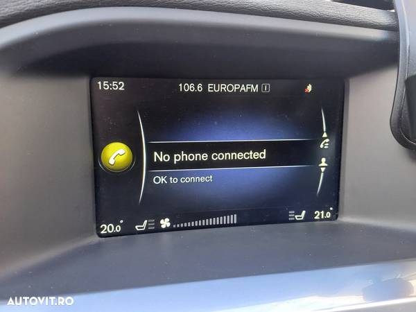 Volvo V60 D6 Plug-In-Hybrid AWD Geartronic Momentum - 26