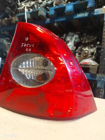 Lampa prawy tył tylna Ford Focus MK2 sedan 5M51-13404-B - 2