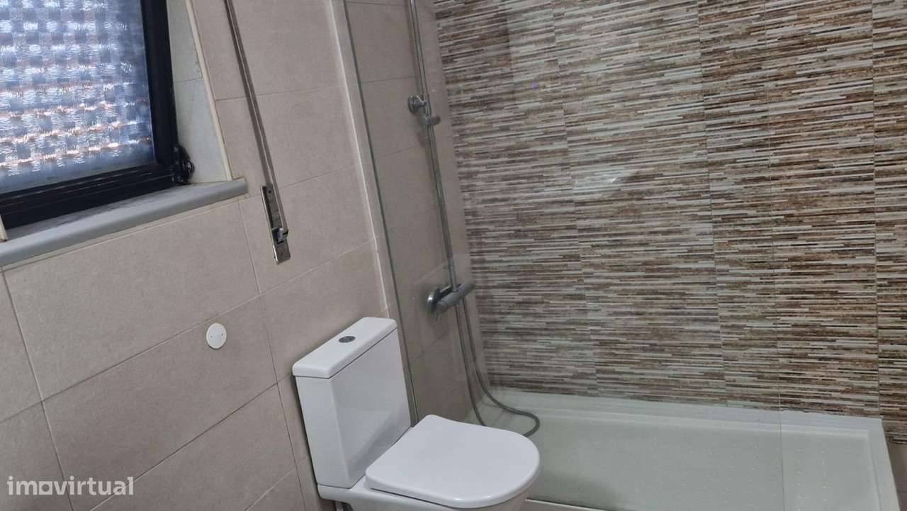 Excelente apartamento T2 Vale do Cobro-14