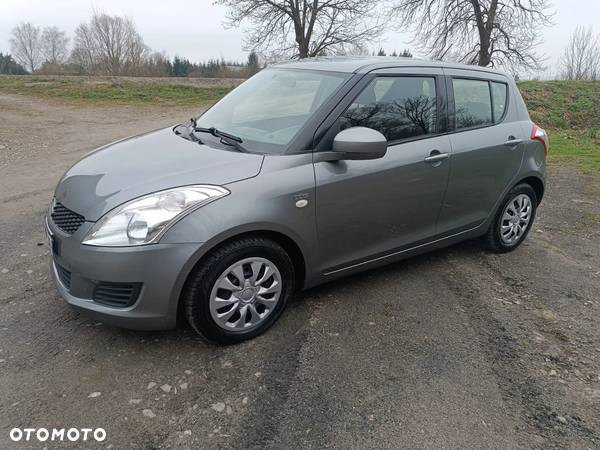 Suzuki Swift 1.3 DDiS Club - 11