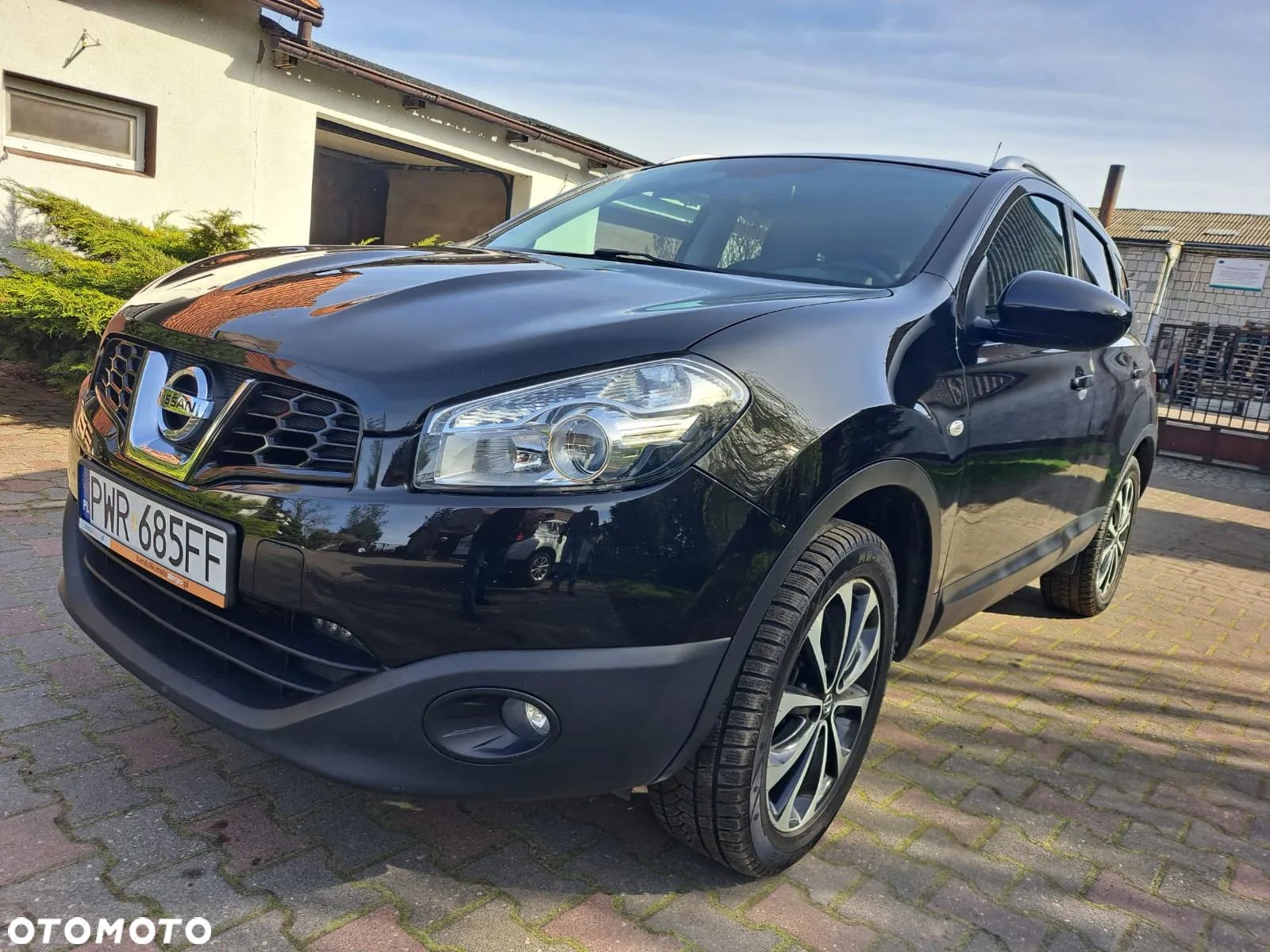 Nissan Qashqai - 1