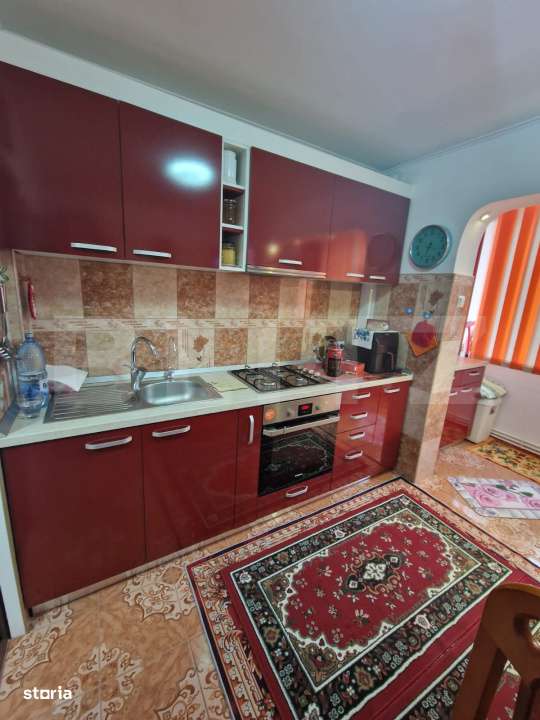 Apartament cu 2 camere, 52 mp, etaj intermediar, zona Burdujeni - Imagine principală: 3/10