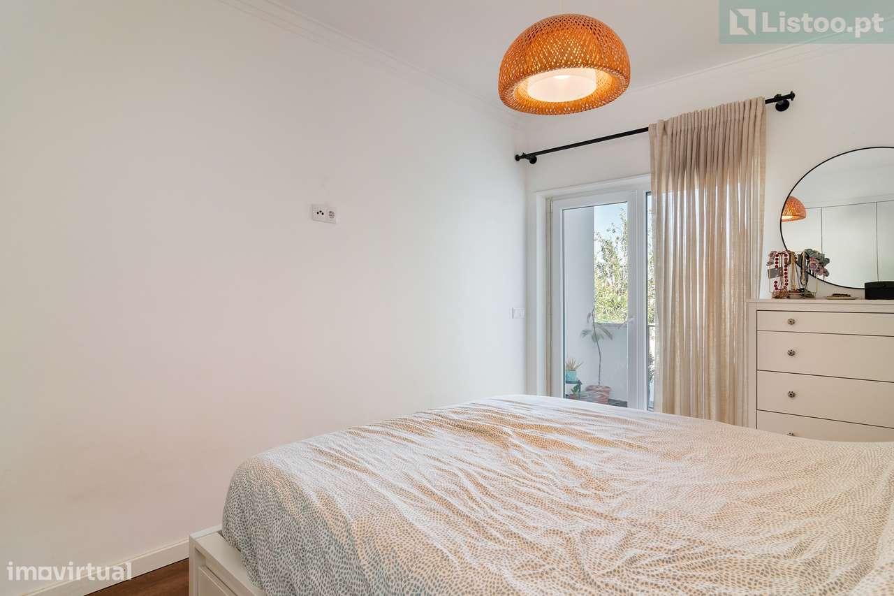Apartamento T3 à Venda em São Miguel das Encostas – Carcavelos-19