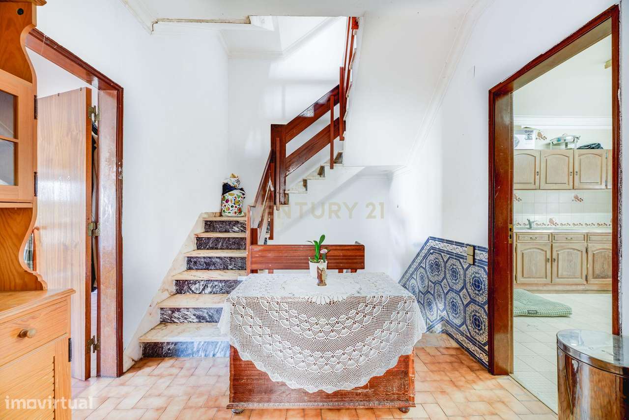 Moradia V6 no Algueirão-9