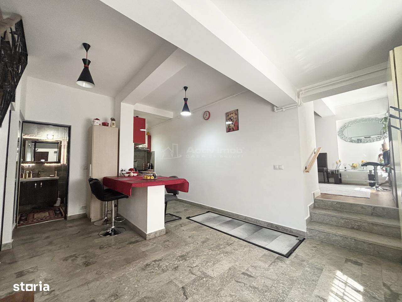 Refugiu urban cu personalitate – Casa cu mansarda si crama amenajata --8