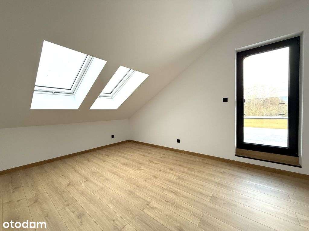 Piękny dom wolnostojący w Krasnem-16