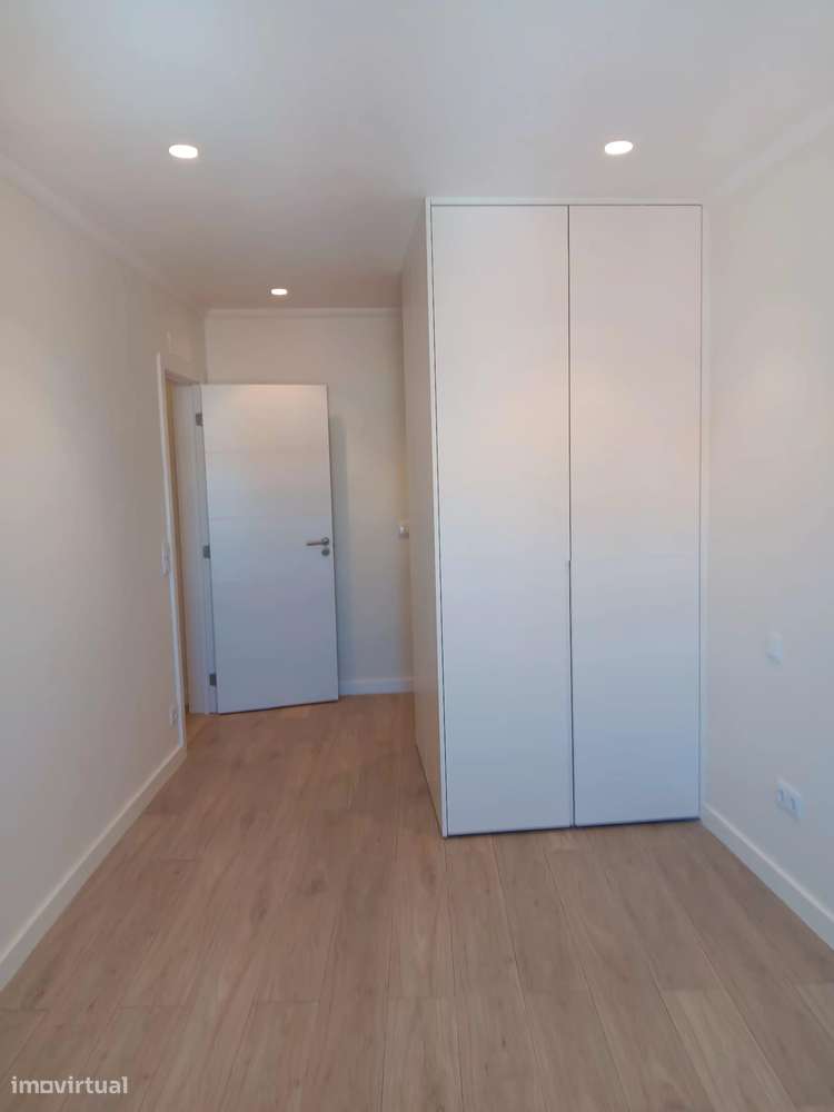 Fantástico Apartamento T4 , com acabamentos de luxo .-10