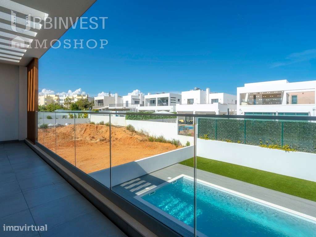 Moradia T4 a curta distância da praia do Almargem, em Quarteira, Al...-36
