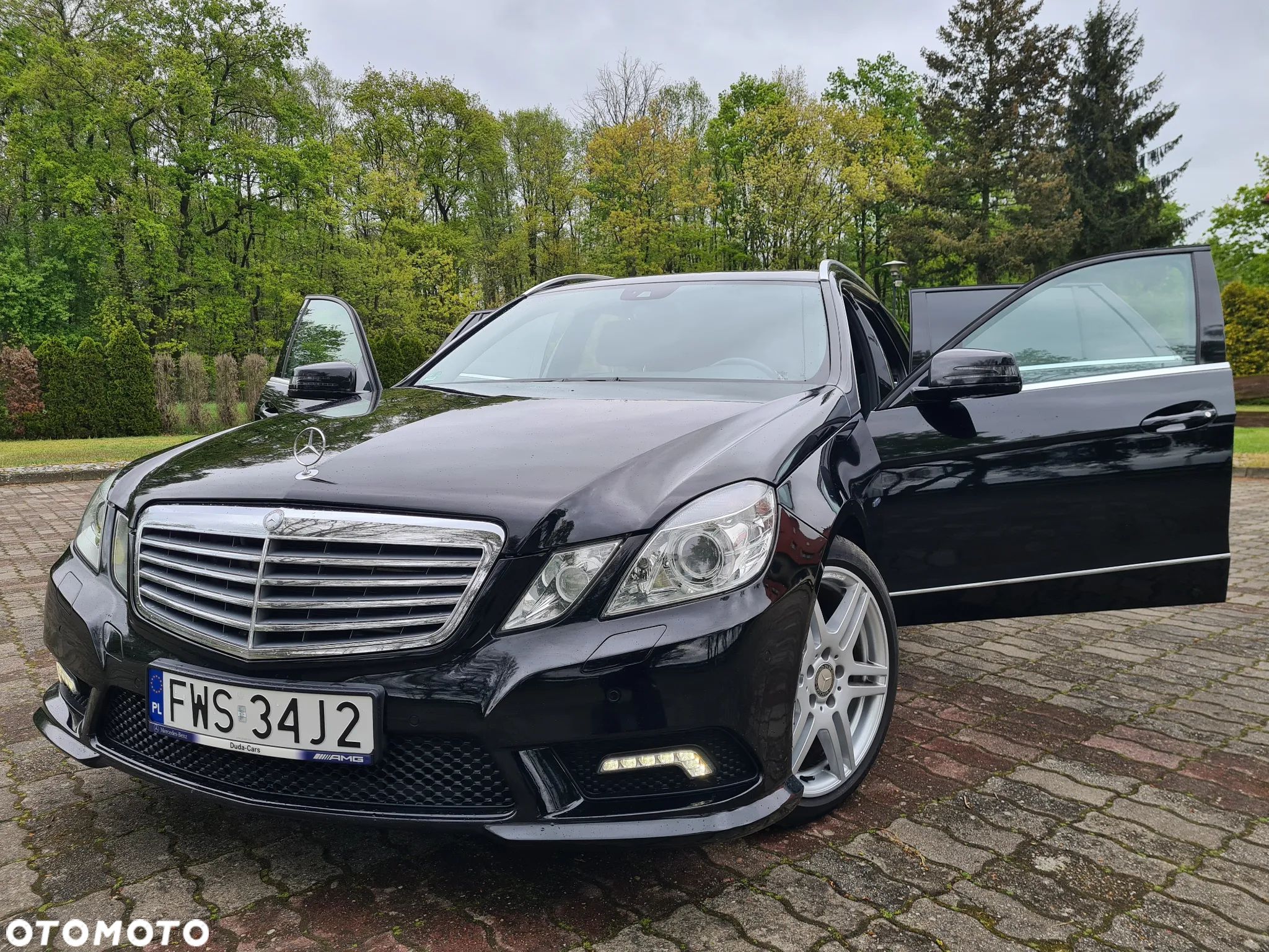 Mercedes-Benz Klasa E 350 CDI 4-Matic BlueEff Avantgarde - 1