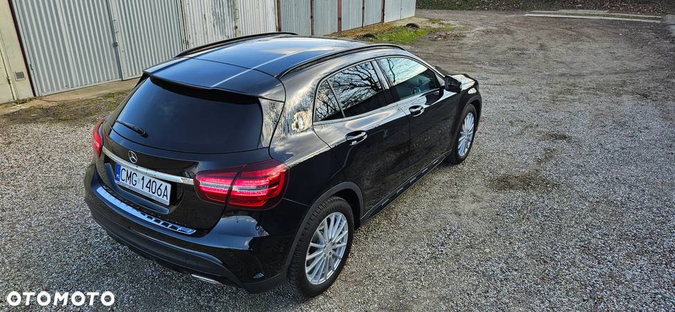 Mercedes-Benz GLA 250 7G-DCT AMG Line - 12