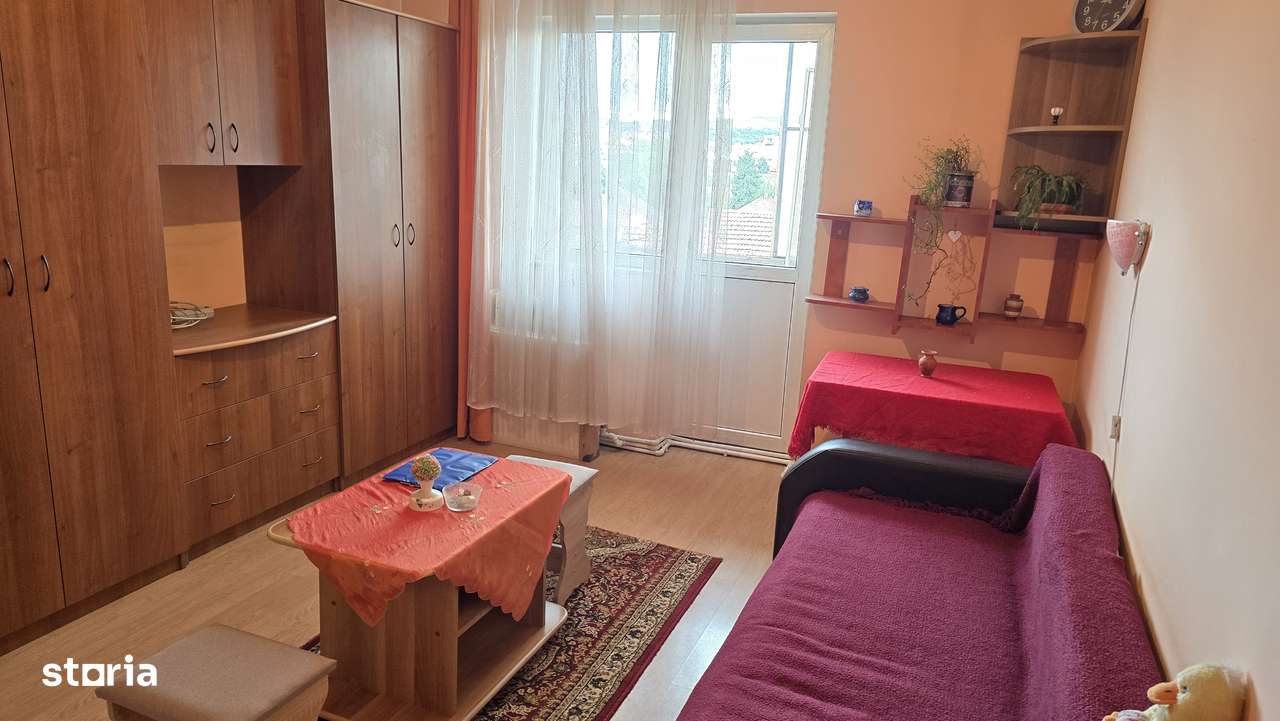 Vand apartament cu 2 camere Deva, Sala Sporturilor in P-uri, etaj 3, - Imagine principală: 1/11
