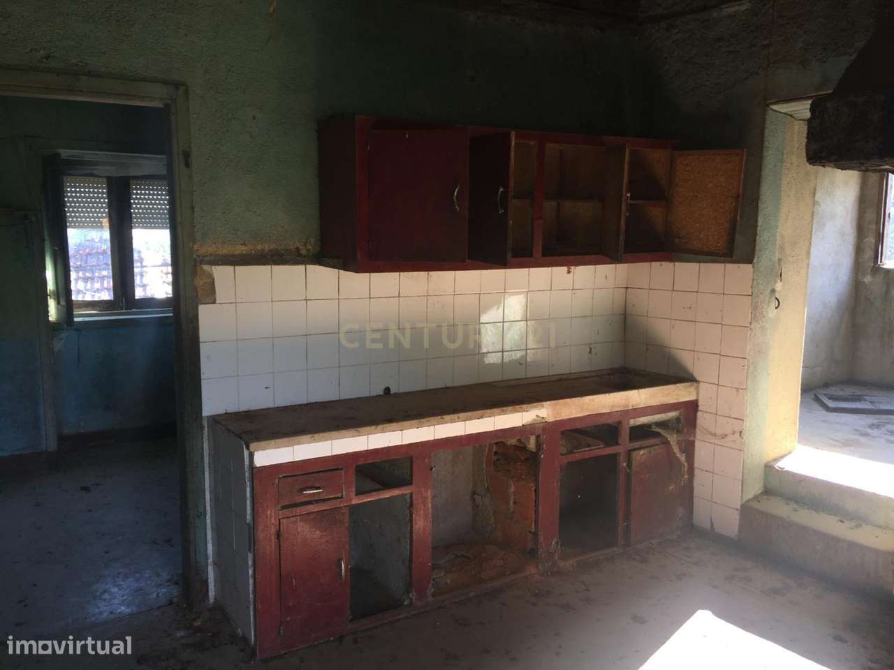 Espaçosa Moradia T5 na Moita, Anadia - Oportunidade Única! - Grande imagem: 4/22