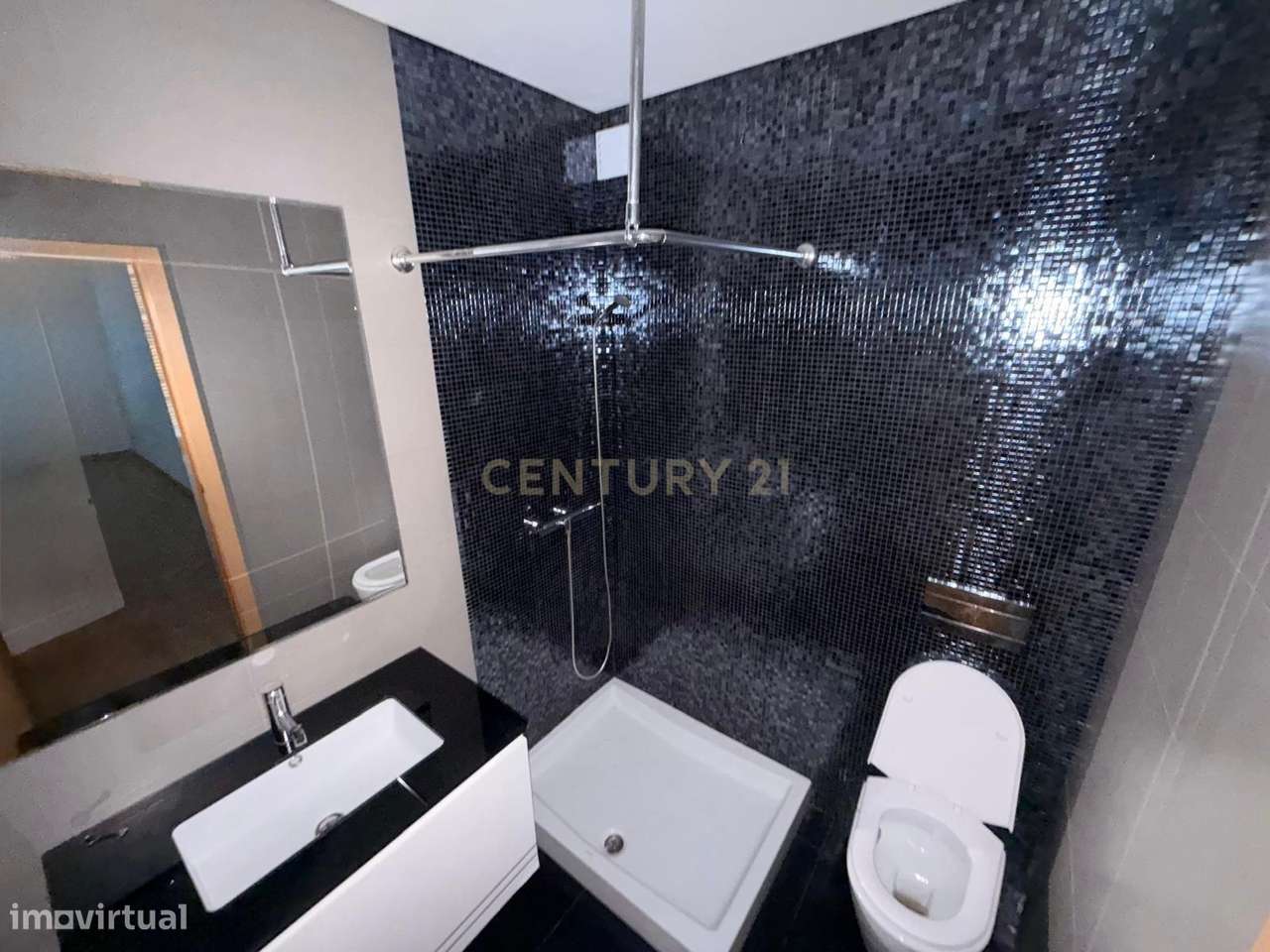 Apartamento T3 - Quinta da Portela-24