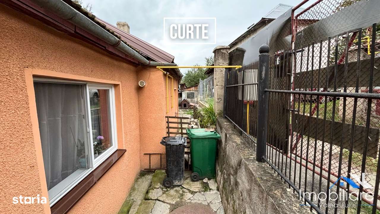 Casă cu teren 450 mp – zona Universității, Petroșani - Imagine principală: 3/20