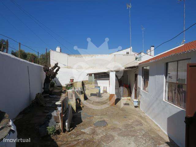 Moradia T3 na Encosta de Monsaraz com Quintal-19