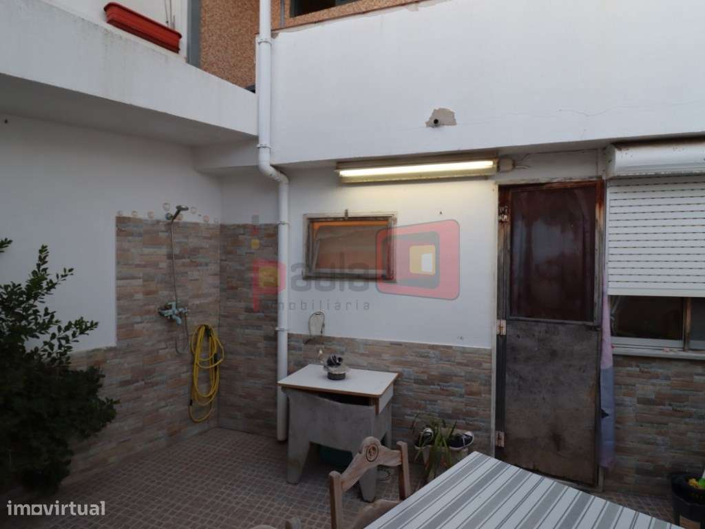 MORADIA CENTRO MONTIJO-5