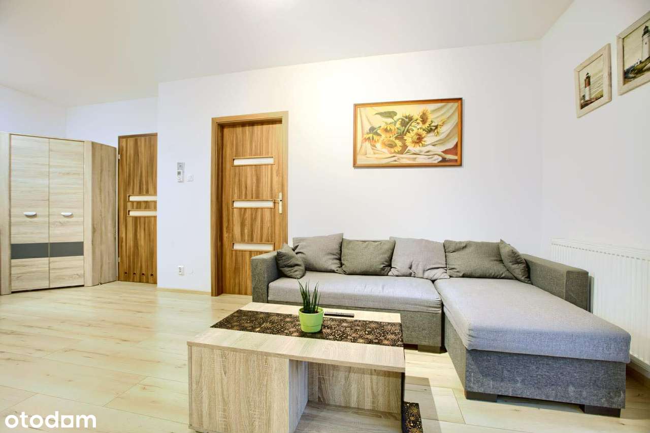 bez prowizji 2 pok. 2 pokoje // budynek z windą-0