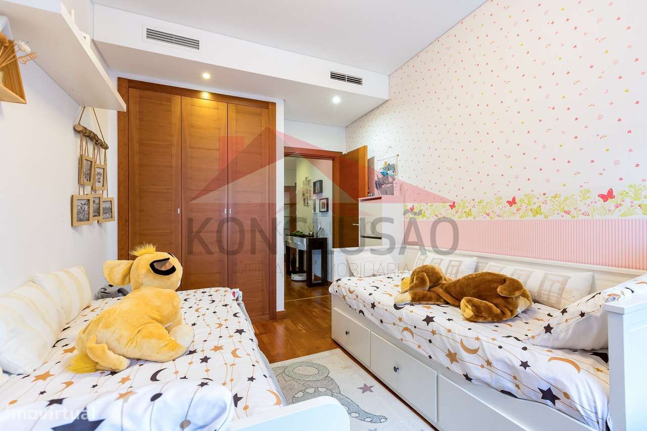 T2 em Excelente Estado | Garagem para 2 Viaturas | Arrecadação | Ur...-14