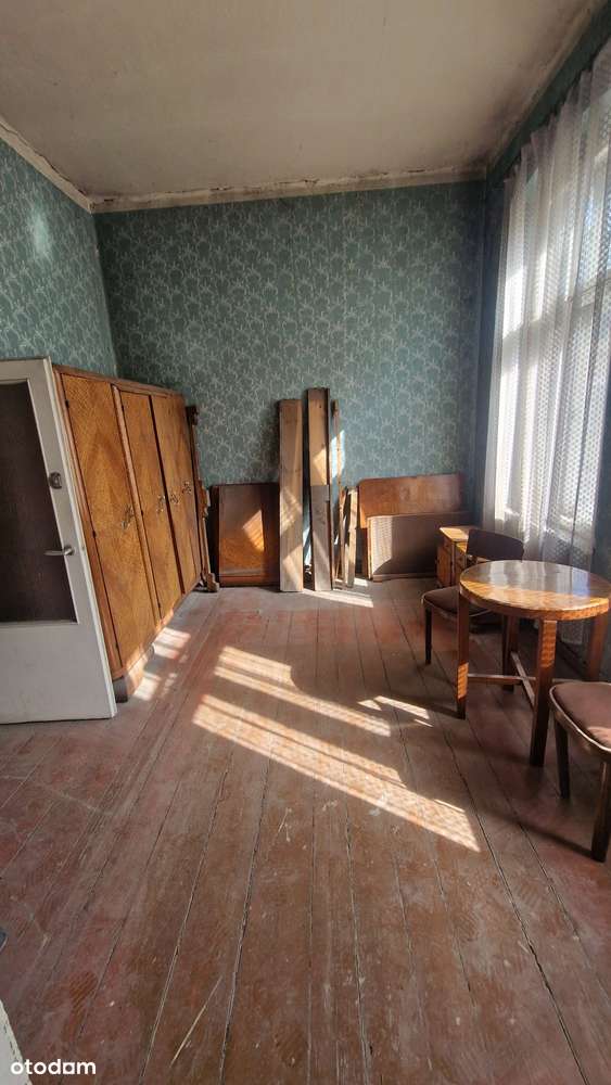 SPRZEDAM PRZESTRONNE MIESZKANIE DO KAPITALNEGO REMONTU NA SAMYM RYNKU - Pełny obrazek: 4/9