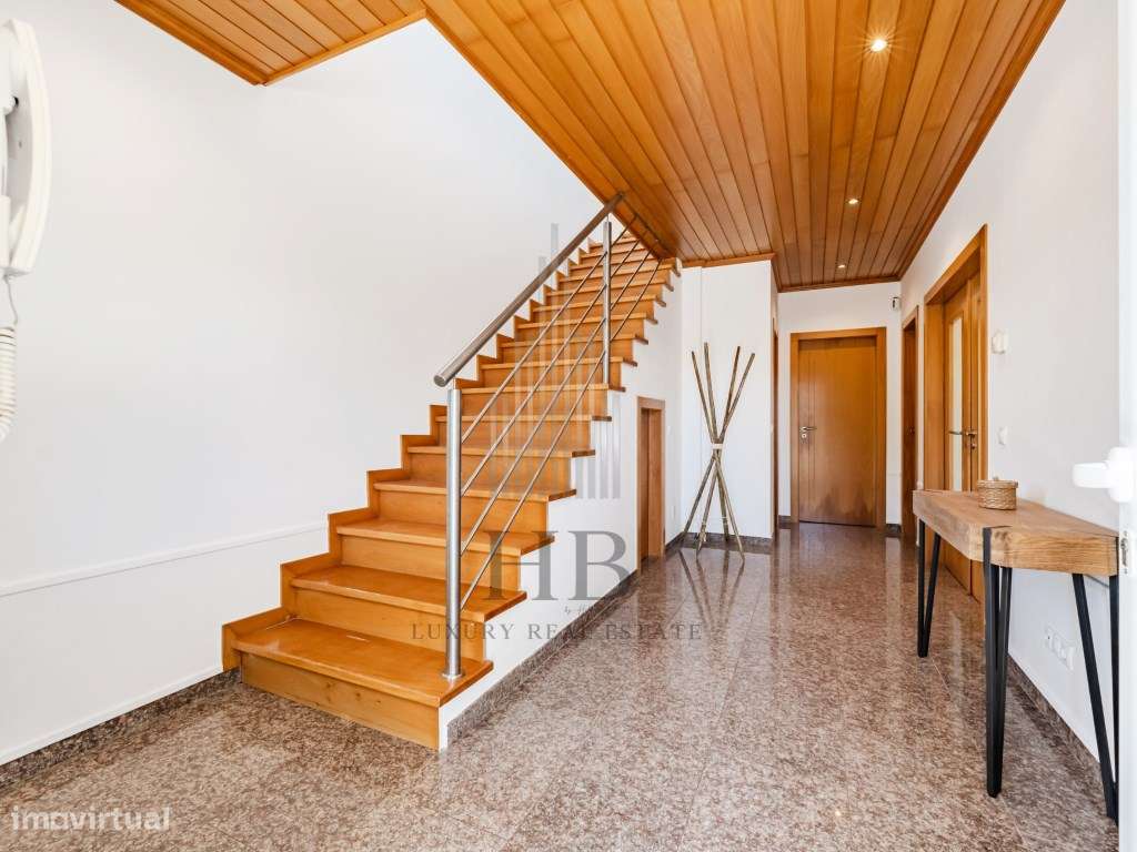 Exclusiva Moradia T4 com Piscina e Jardim |S. Joao das Lampas |Sintra-28