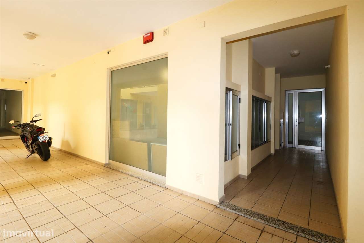 Loja no centro de algoz - Grande imagem: 5/27