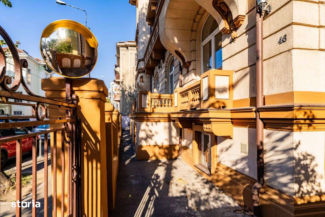 Spatiu Generos si Versatil pentru Birouri sau Activitati Comerciale - Imagine principală: 5/19