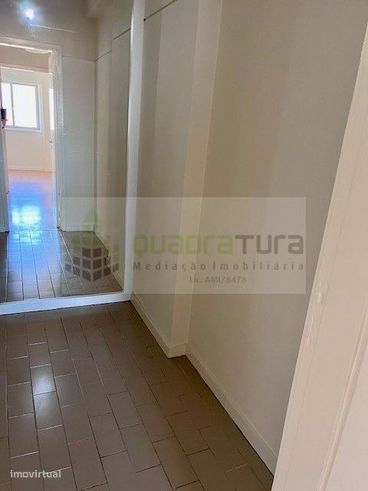 Apartamento T3 com Varanda e vistas desafogadas | Santa Luzia | Par...-10