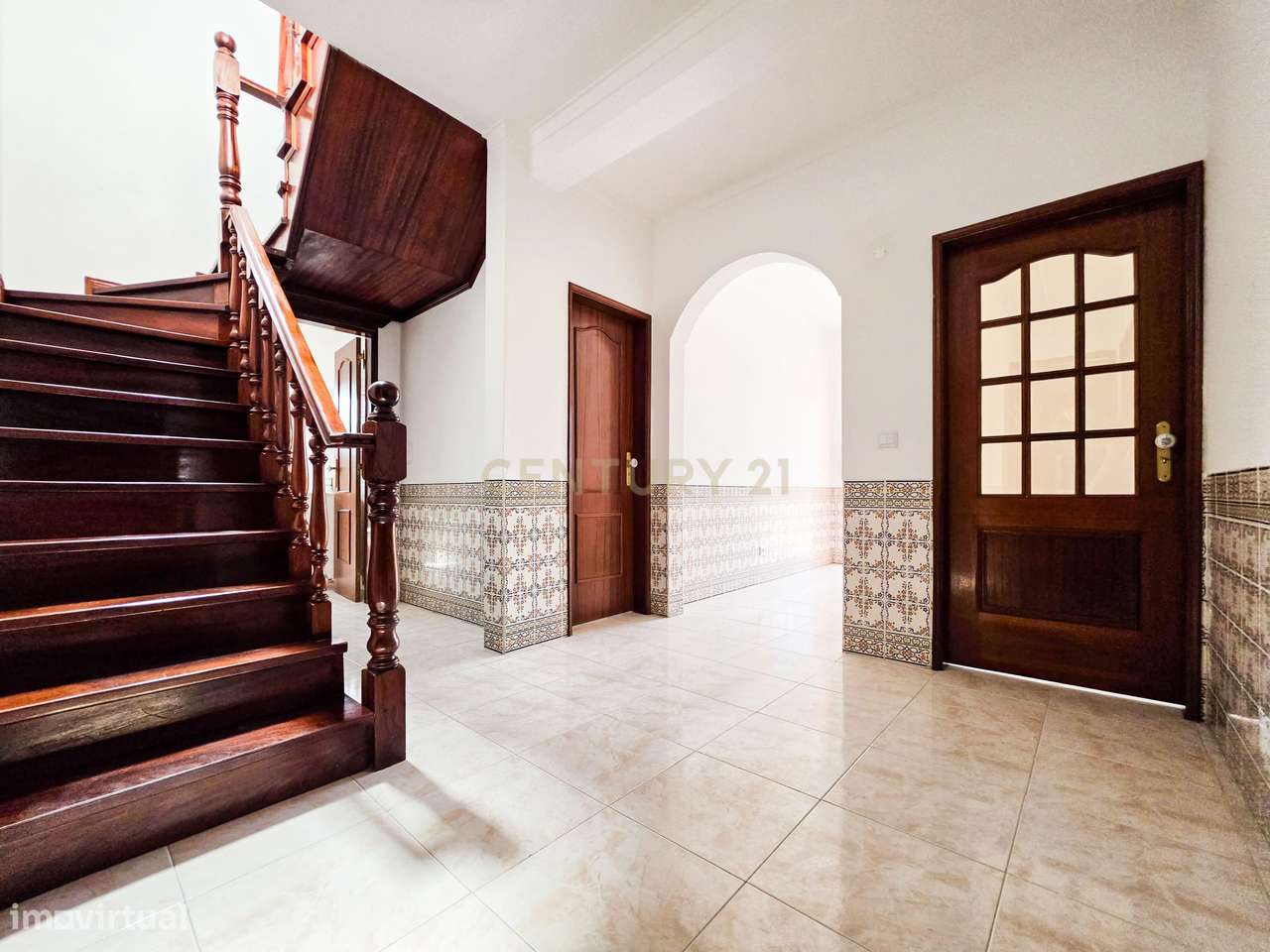 Moradia T3 + Loja em Fernão Ferro, Seixal - Oportunidade Única!-29